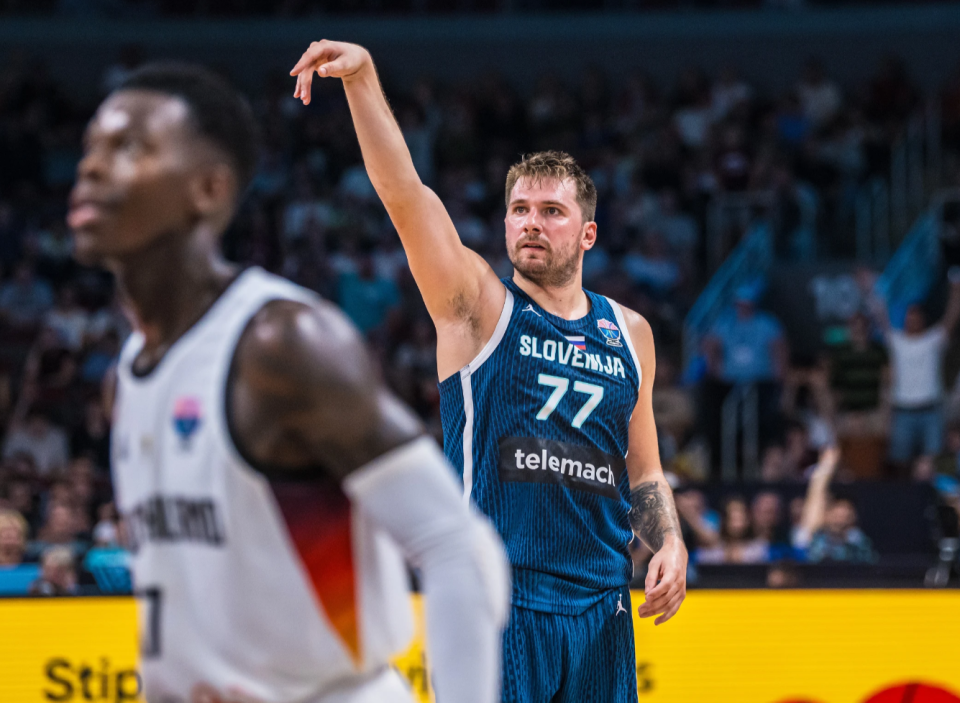 他连续两次, OHXOF, 连胜保持不 他连续两次, OHXOF, 连胜保持不