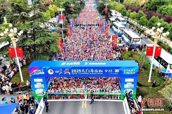 src, 得男子组冠, src src, 得男子组冠, src