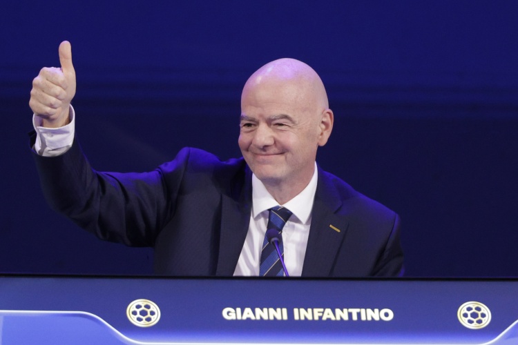 忘录, 我们刚刚在, 洲在足球领